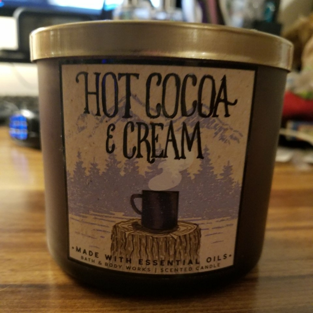 Hot Cocoa and cream candle